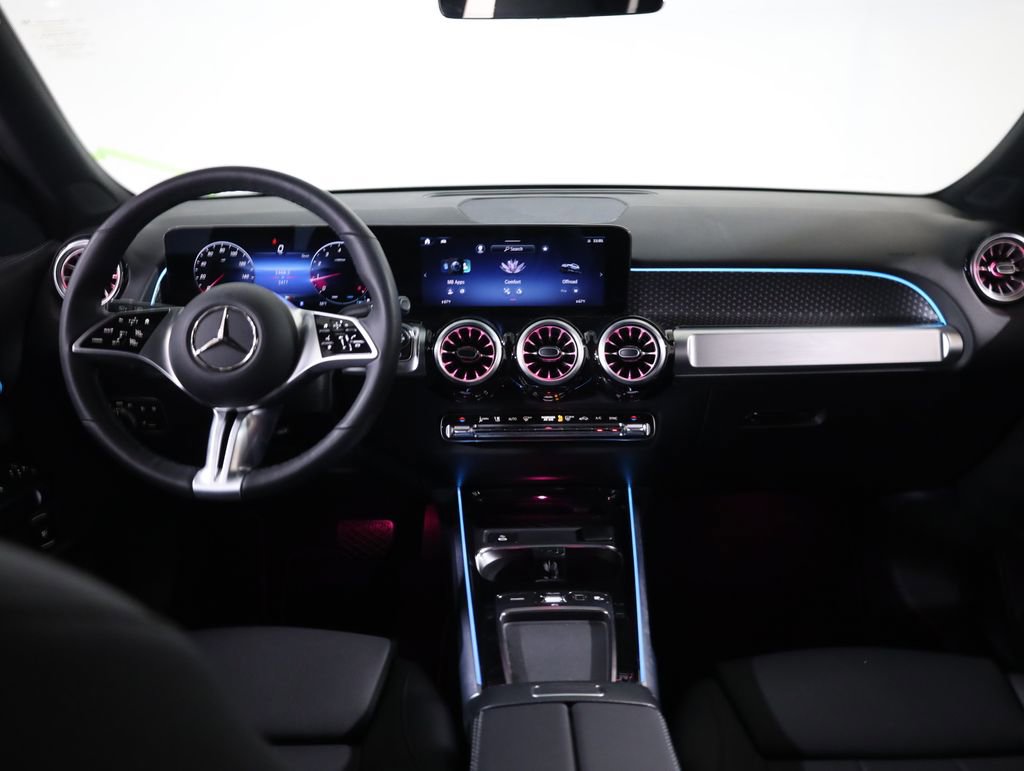 Certified 2025 Mercedes-Benz GLB 250 4MATIC image 39