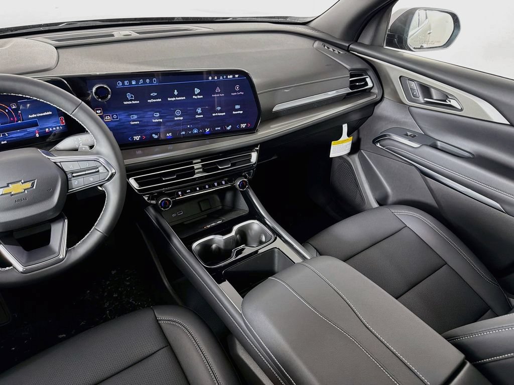 New 2027 Chevrolet Traverse LT w/ Sun and Wheel Package FWD image 24