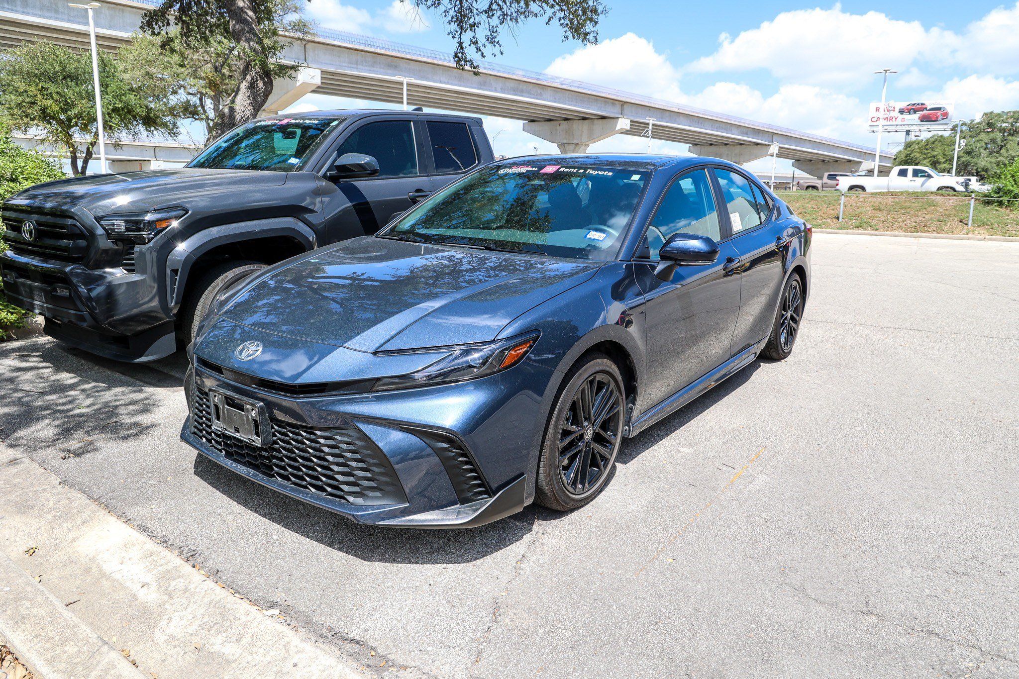 Used 2026 Toyota Camry SE w/ Multimedia Upgrade Package FWD image 1