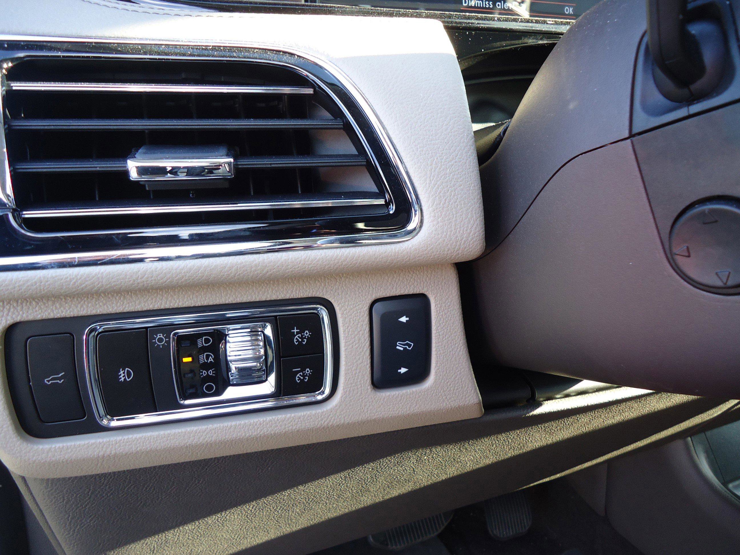 Used 2024 Lincoln Navigator L Reserve image 14