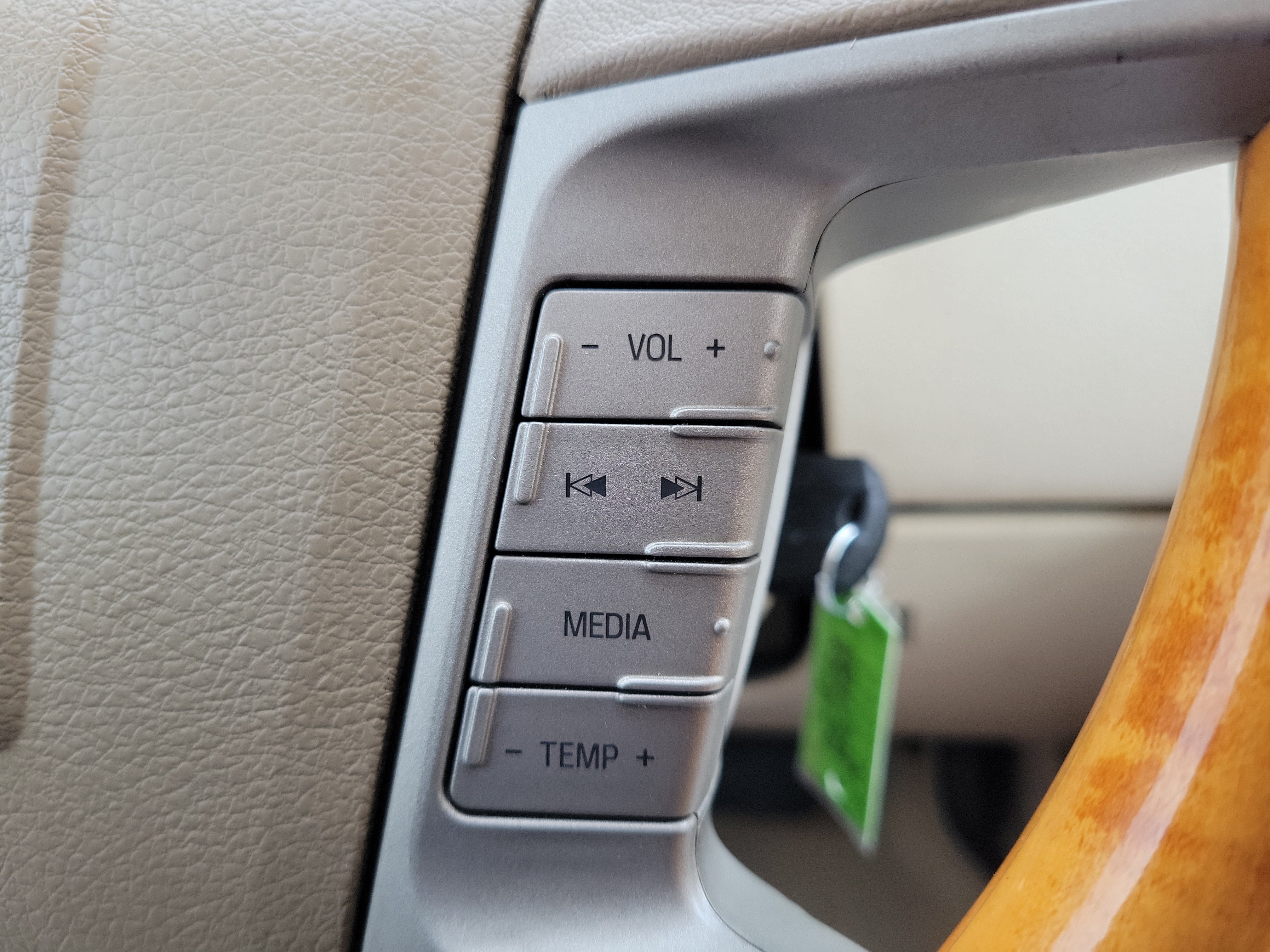 Used 2007 Lincoln MKX 2WD image 18