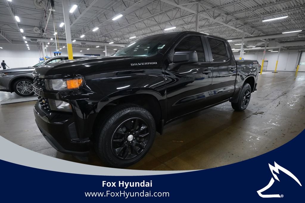 Used 2019 Chevrolet Silverado 1500 Custom w/ Custom Convenience Package AWD/4WD image 1