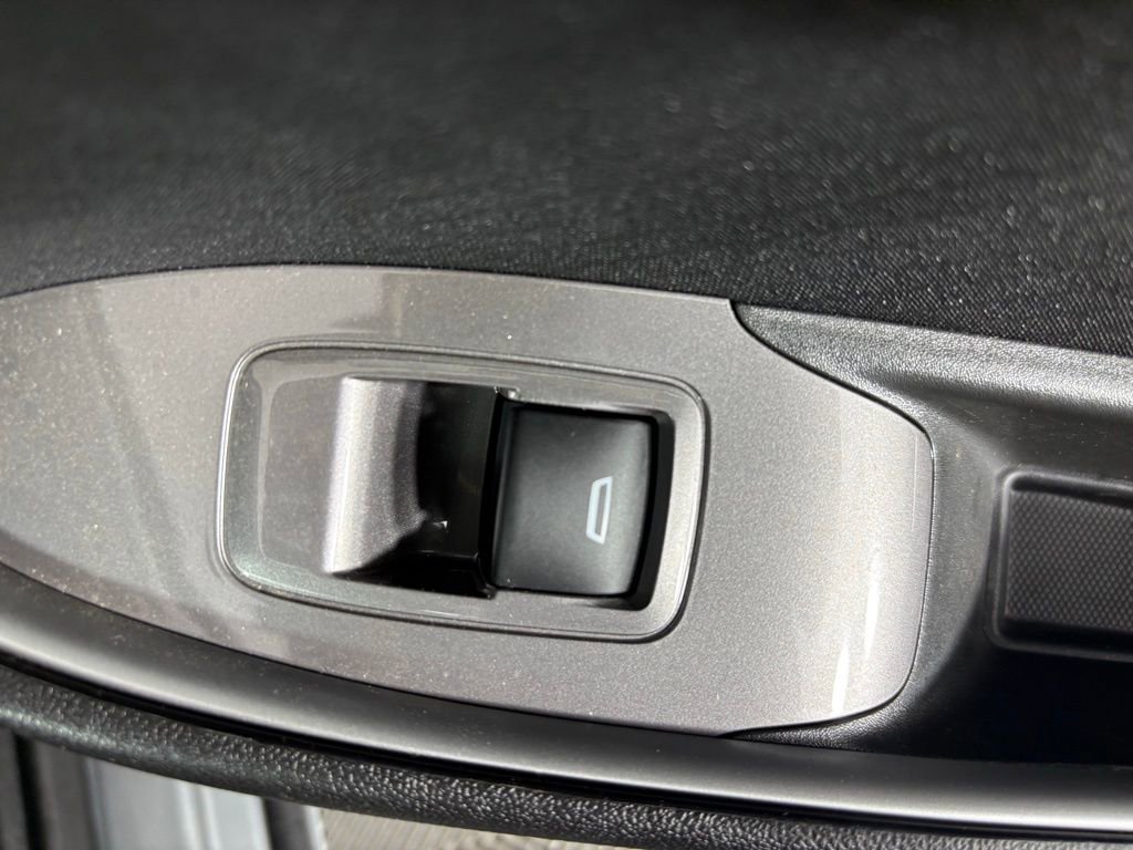 Used 2024 Chevrolet Malibu LT FWD image 47