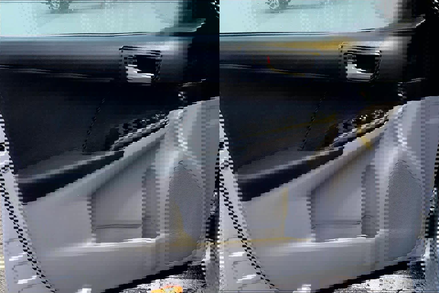 Used 2014 Toyota Camry L image 21