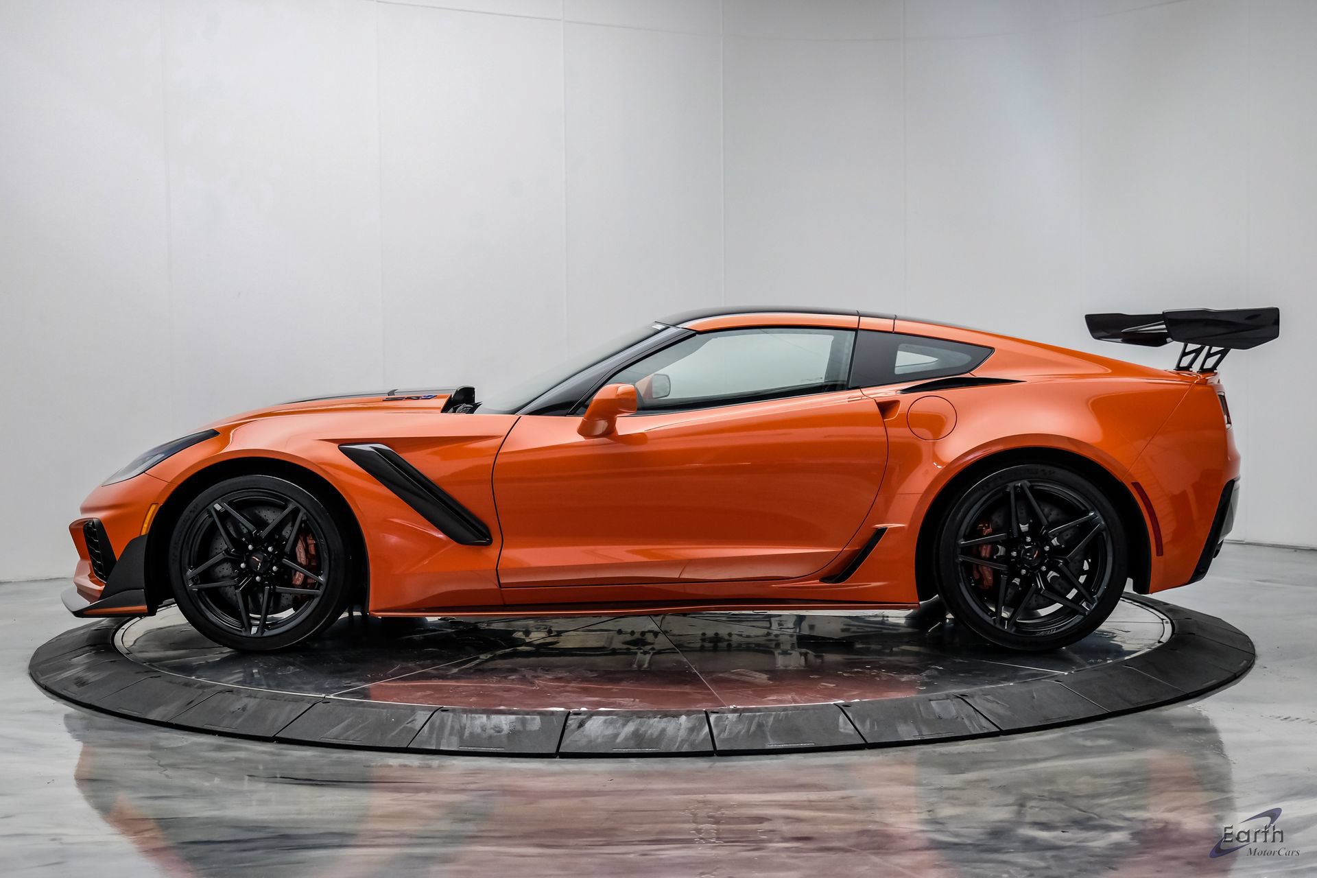 Used 2019 Chevrolet Corvette ZR1 RWD image 8