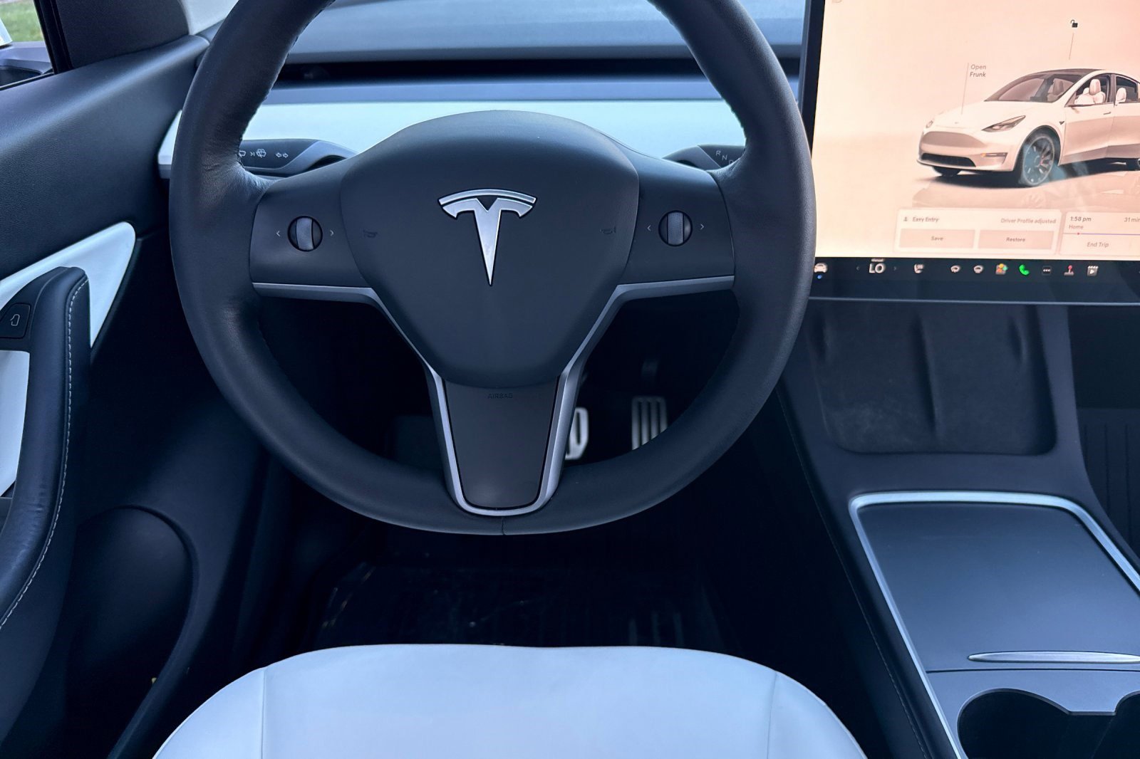 Used 2022 Tesla Model Y Performance image 18