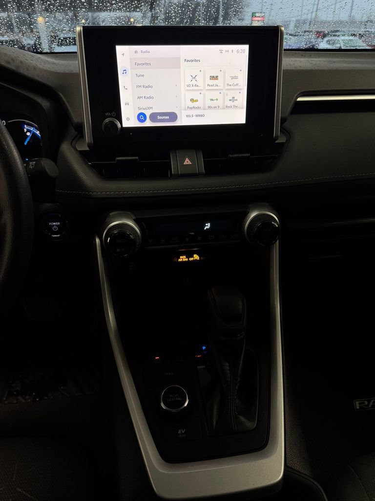 Used 2023 Toyota RAV4 XLE image 17