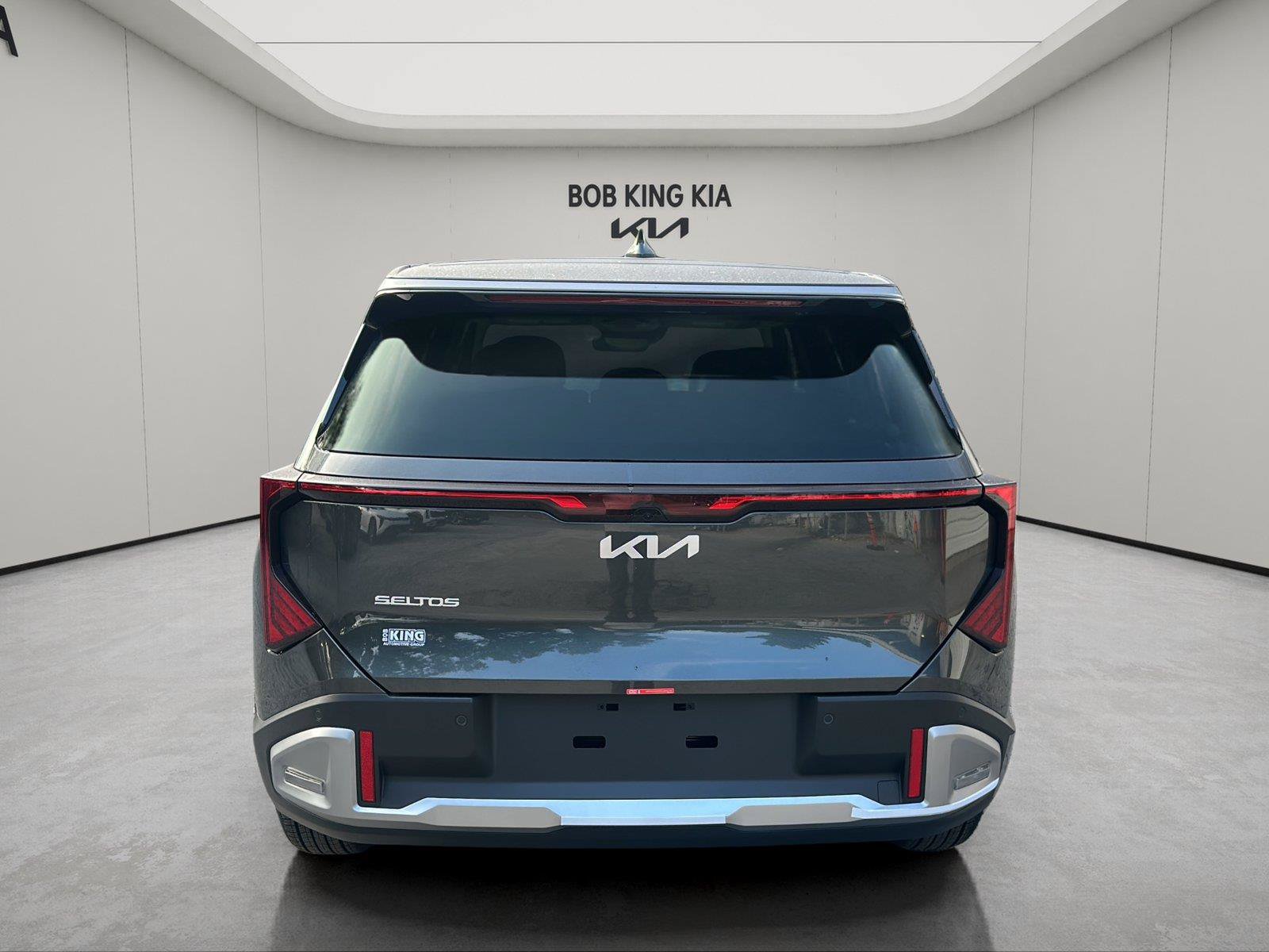New 2027 Kia Seltos S FWD image 4