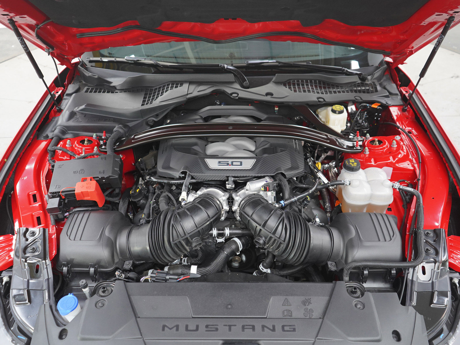 Used 2024 Ford Mustang GT Premium w/ GT Performance Package RWD image 30