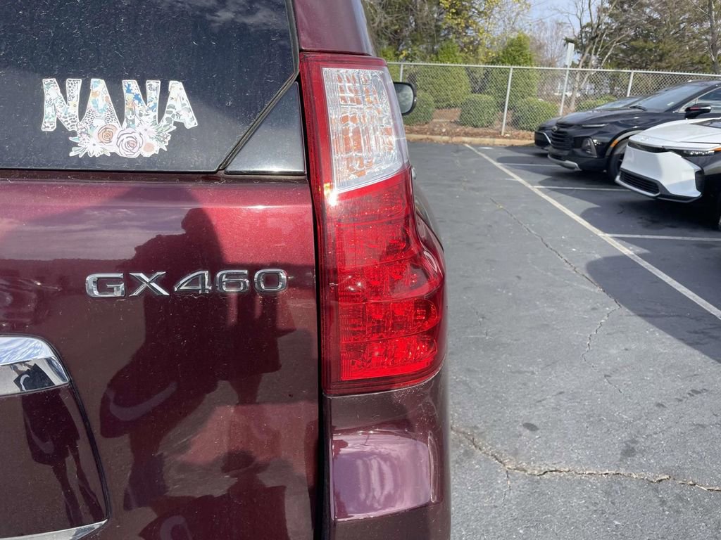 Used 2013 Lexus GX 460 image 17