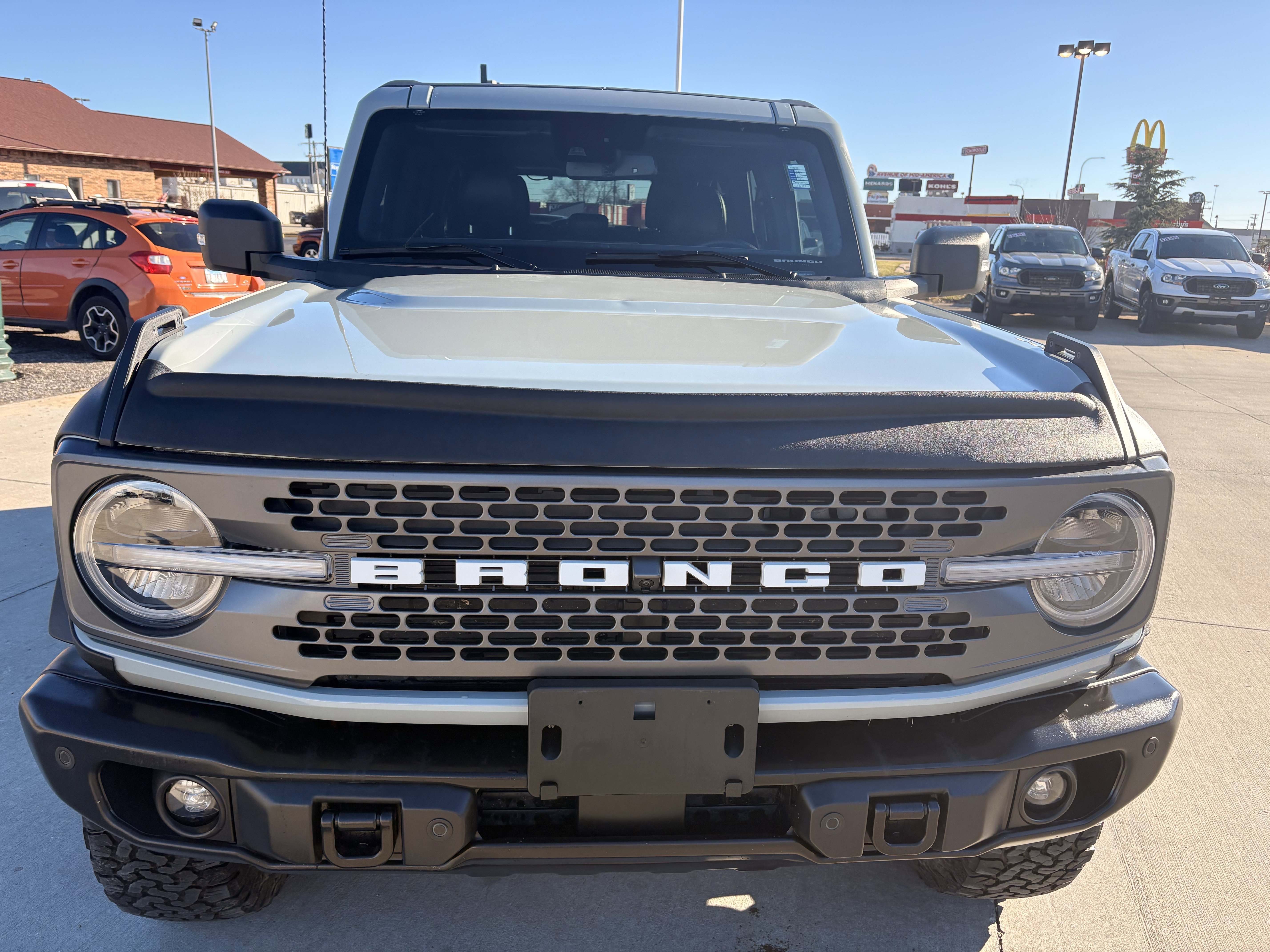 Used 2022 Ford Bronco Badlands image 2