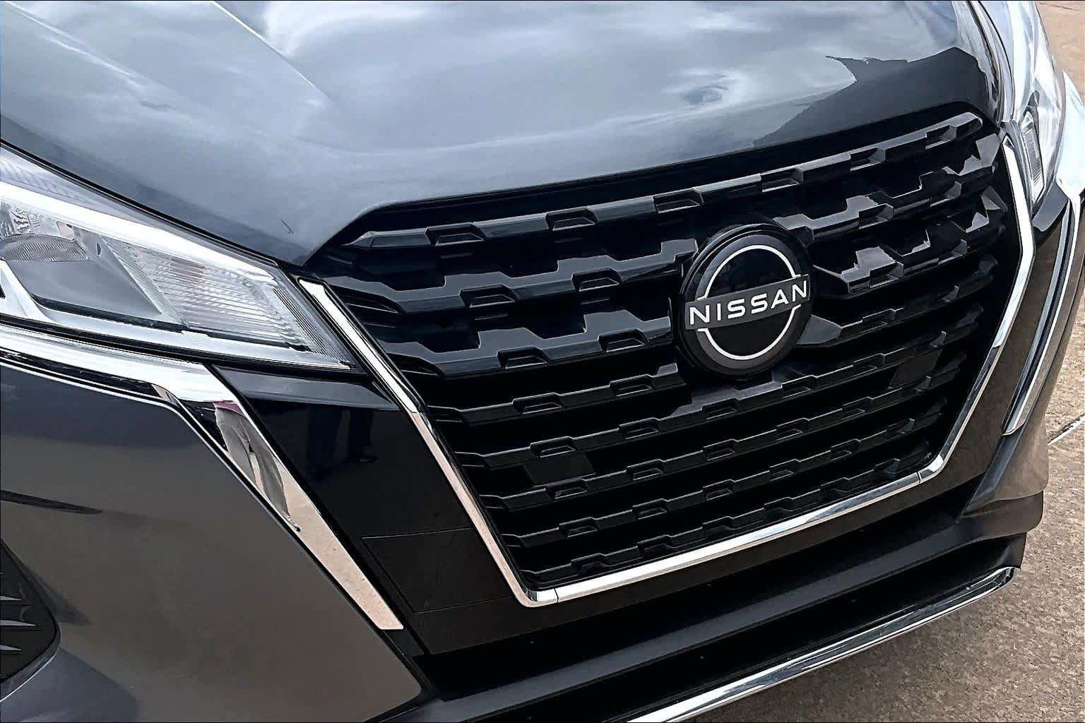 Used 2023 Nissan Kicks S FWD image 28