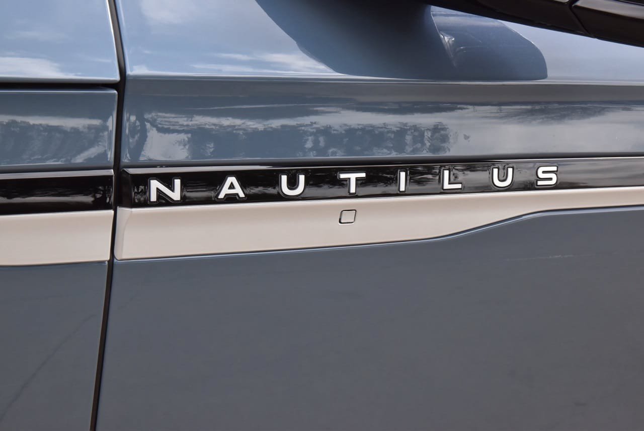 New 2026 Lincoln Nautilus Reserve AWD/4WD image 49