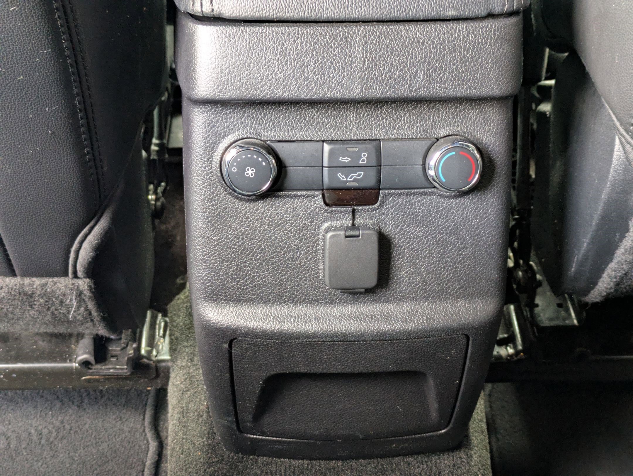 Used 2017 Ford Explorer XLT w/ Equipment Group 202A image 23