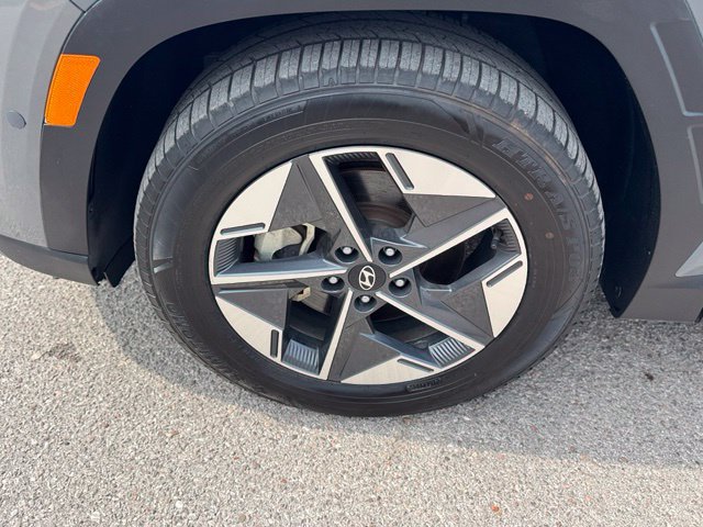 Used 2025 Hyundai Tucson SEL FWD image 8