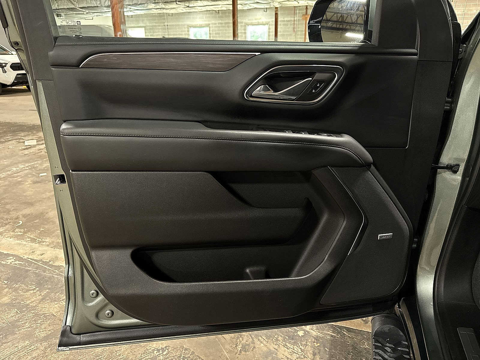Used 2023 Chevrolet Tahoe Z71 AWD/4WD image 32