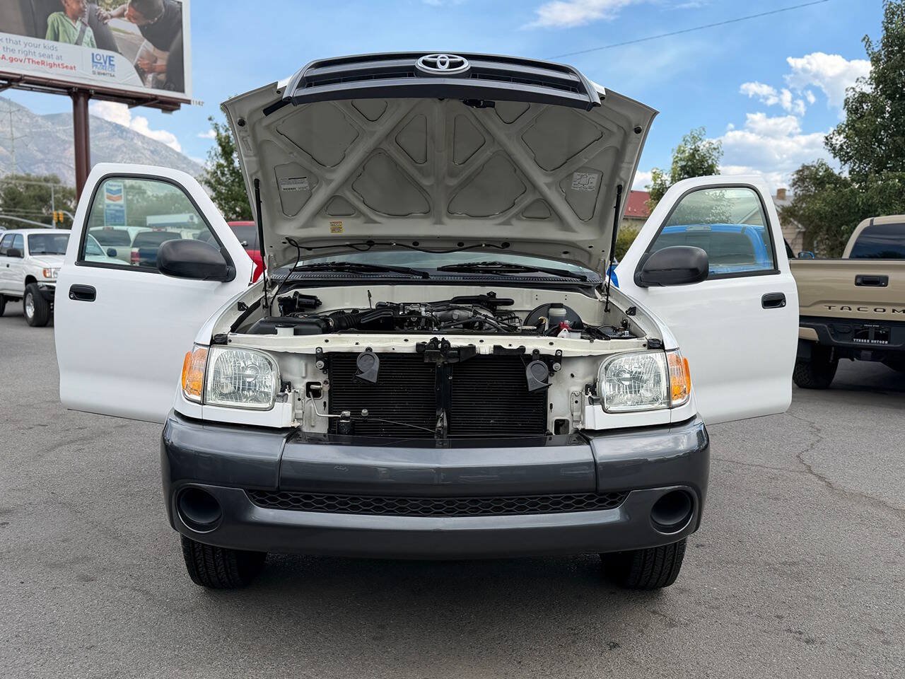 Used 2003 Toyota Tundra 2WD Regular Cab image 2