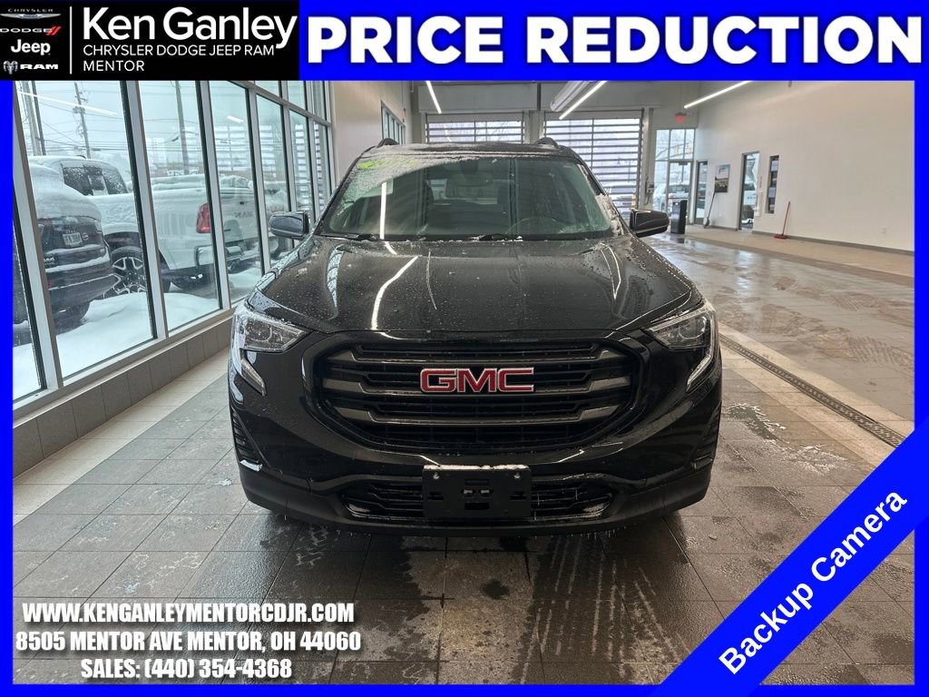 Used 2019 GMC Terrain SLE w/ Driver Convenience Package image 2