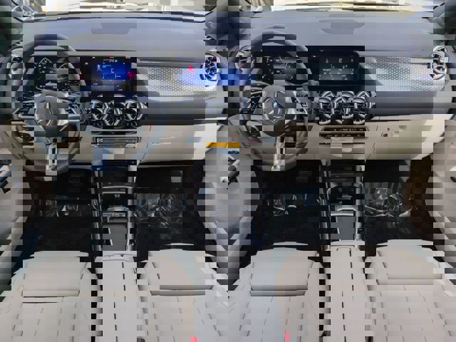 Used 2025 Mercedes-Benz GLA 250 image 15