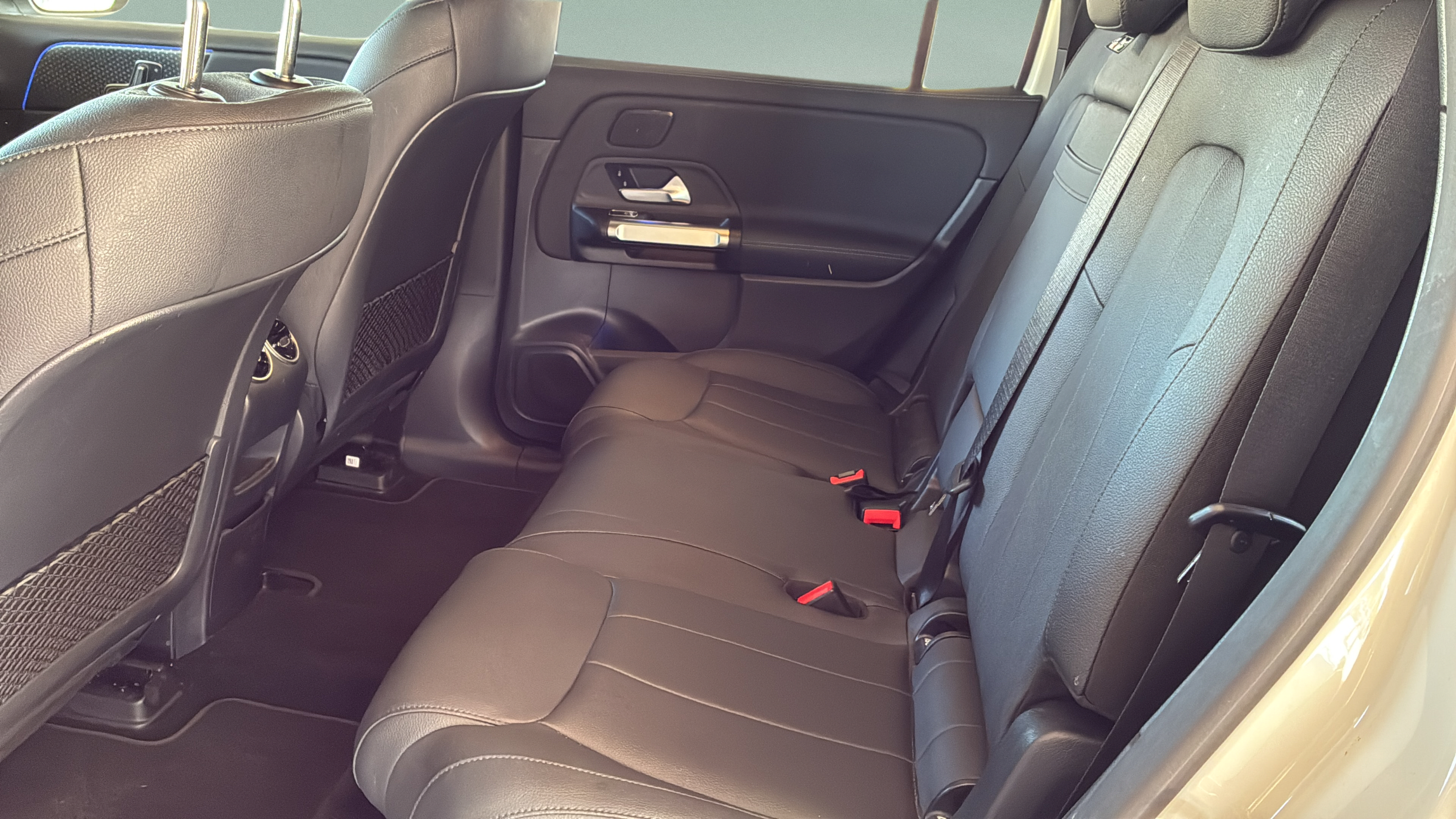 Used 2024 Mercedes-Benz EQB 250+ image 21