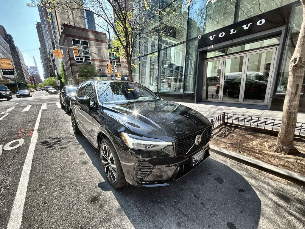 Certified 2024 Volvo XC60 B5 Plus w/ Climate Package