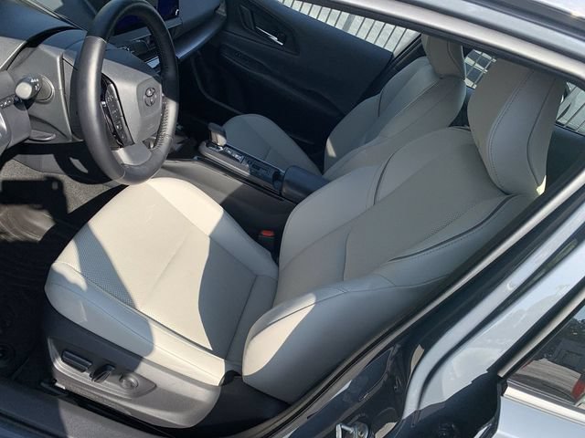 Certified 2024 Toyota Prius Limited w/ Limited Premium Package FWD image 18
