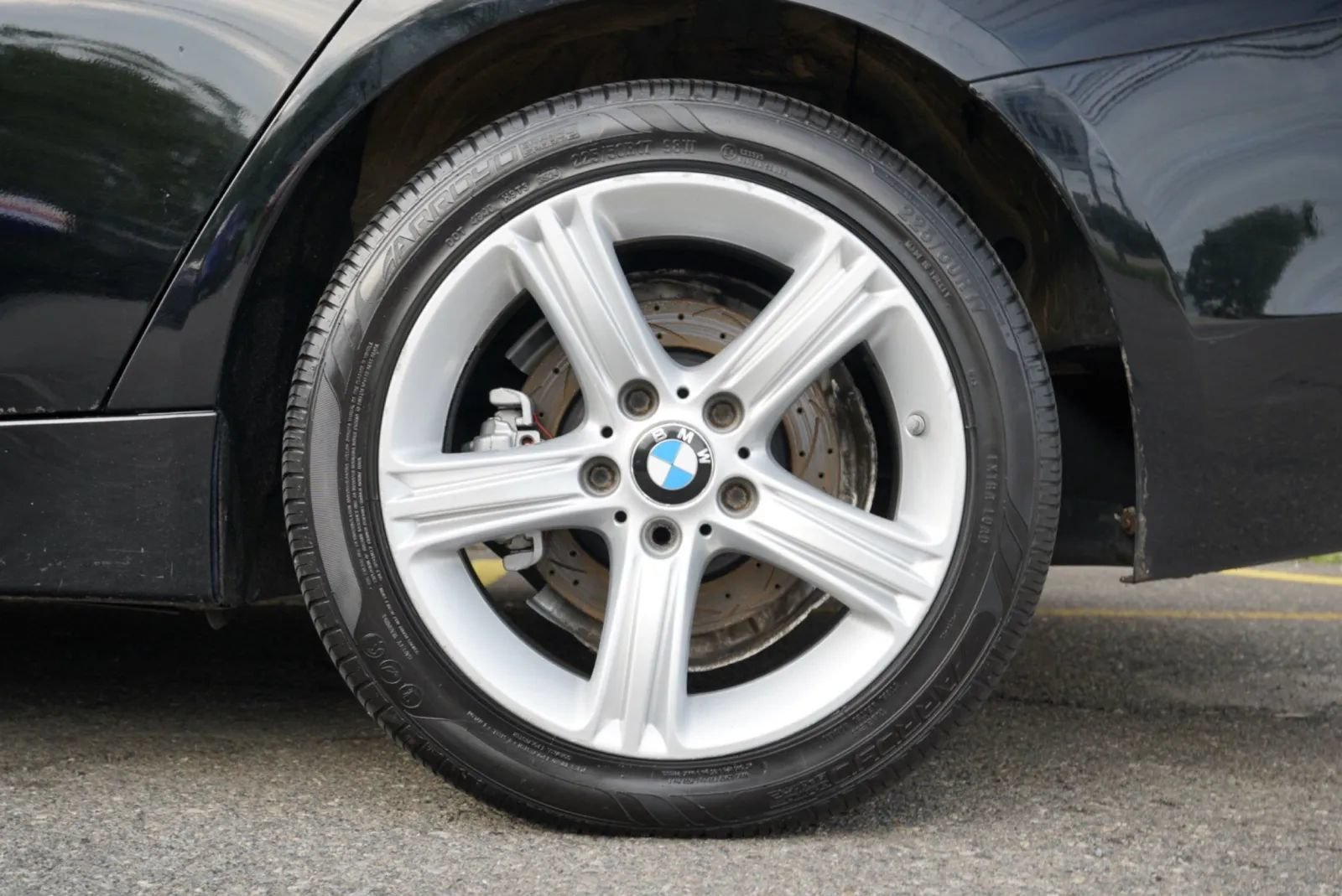 Used 2014 BMW 320i xDrive Sedan AWD/4WD image 12