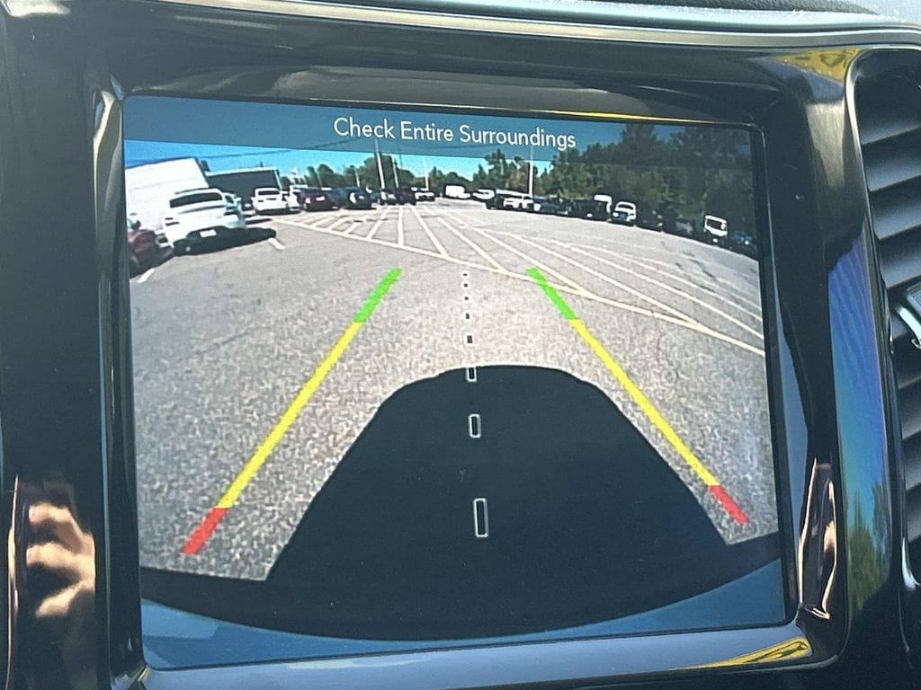 Used 2019 Jeep Cherokee Limited AWD/4WD image 32