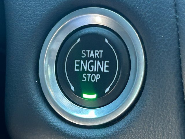 Used 2022 Chevrolet Suburban 4WD image 15