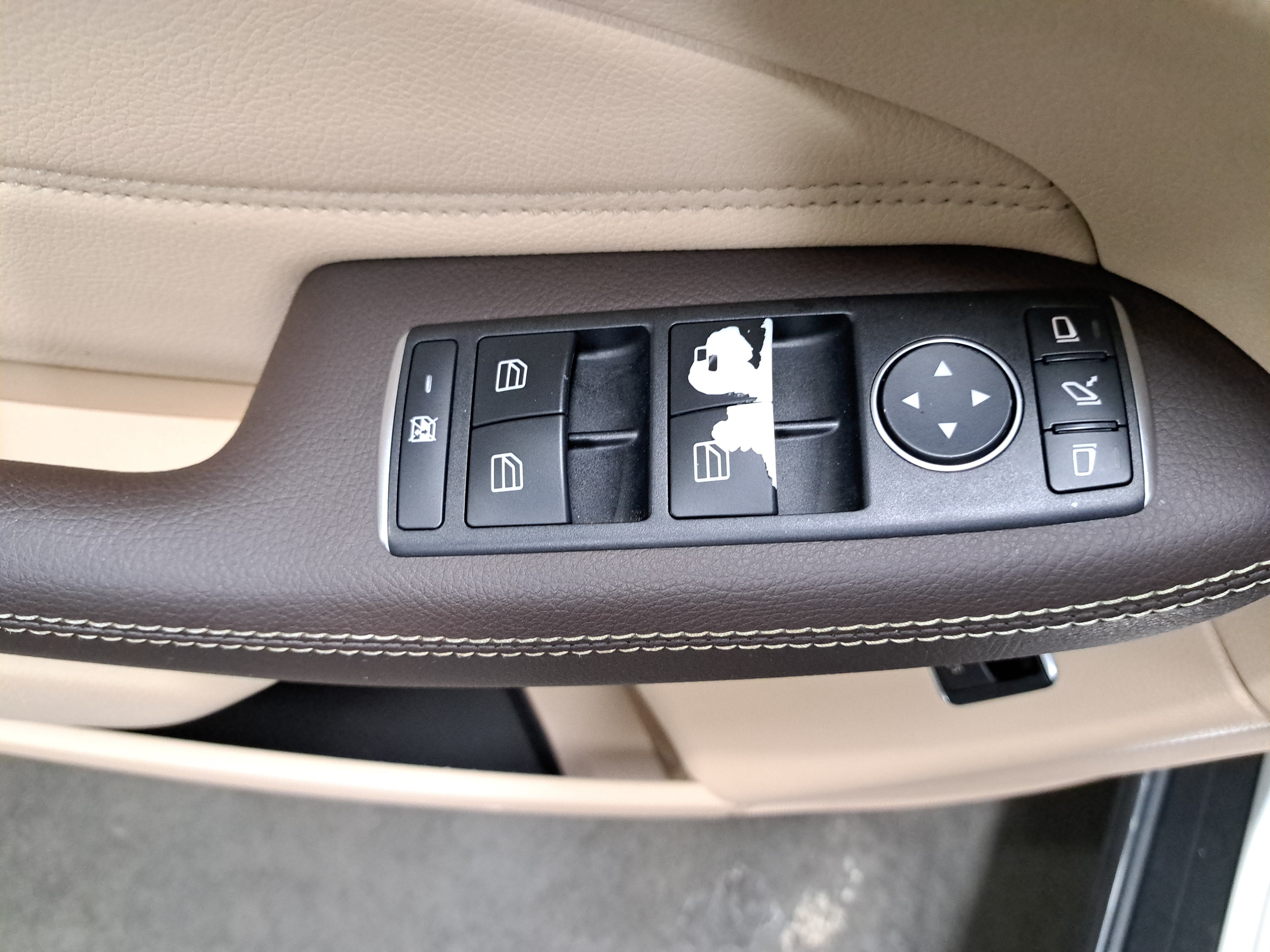 Used 2018 Mercedes-Benz GLE 350 4MATIC image 29
