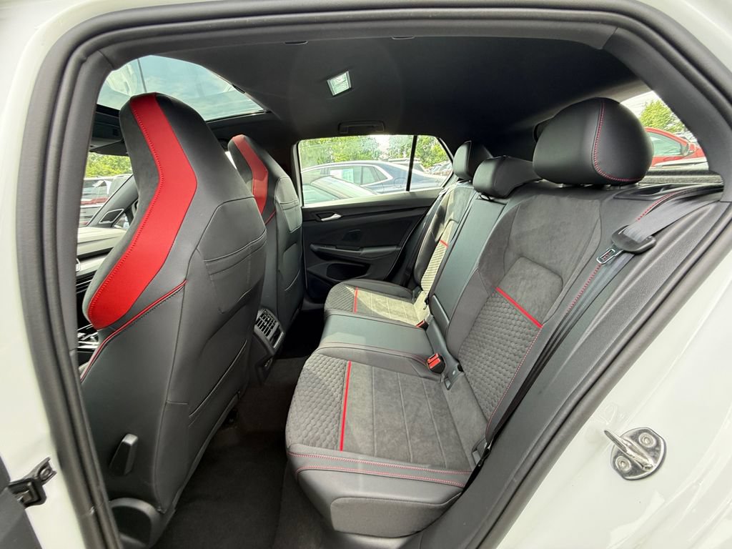 New 2026 Volkswagen GTI SE FWD image 21