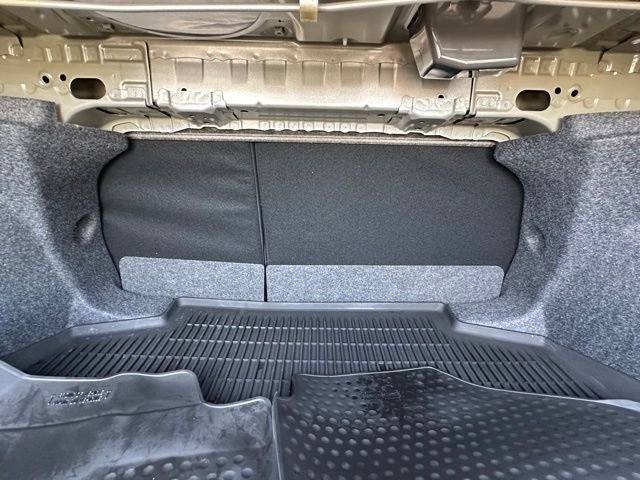 Used 2025 Toyota Corolla LE image 18