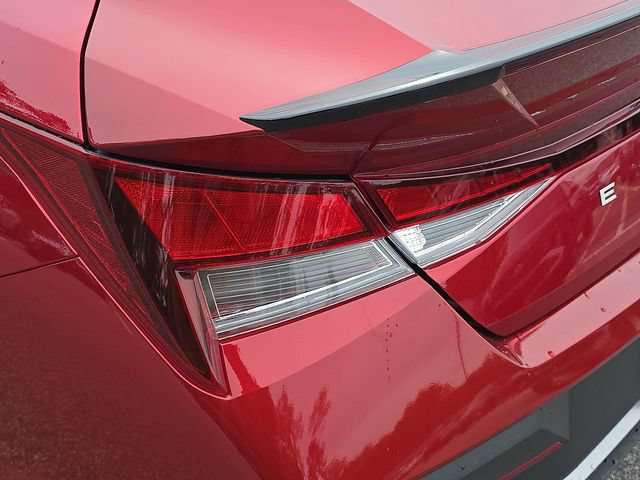 Certified 2025 Hyundai Elantra Sport FWD image 42