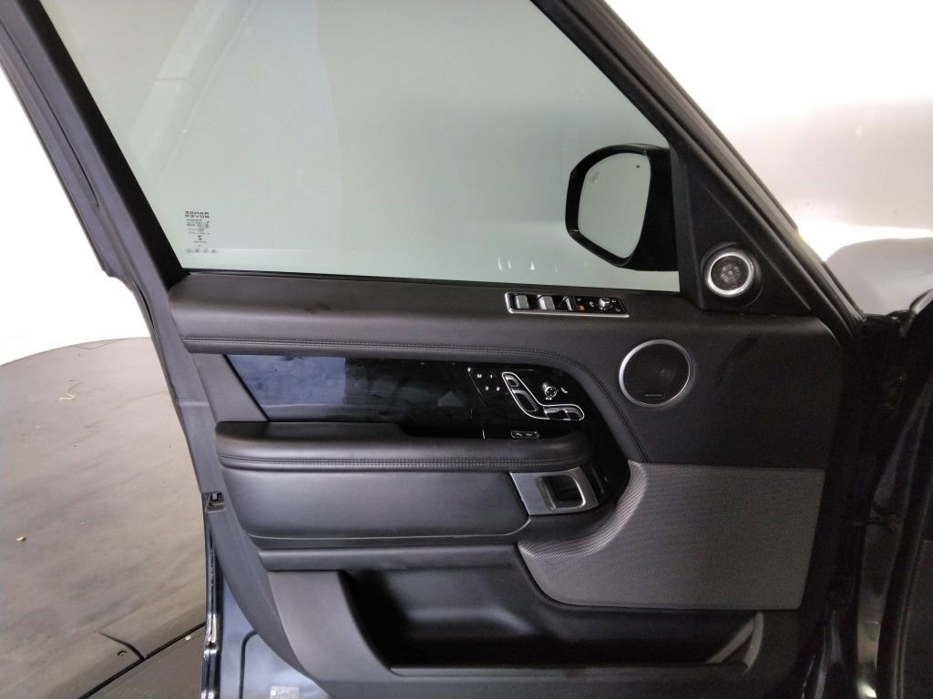 Used 2020 Land Rover Range Rover Long Wheelbase HSE image 34