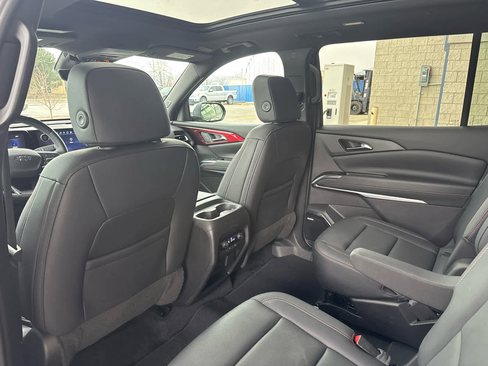 Certified 2024 Chevrolet Traverse Z71 w/ Enhanced Driving Package image 30