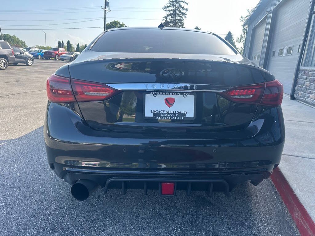 Used 2020 INFINITI Q50 Luxe w/ Essential Package (3.0T Luxe) AWD/4WD image 4