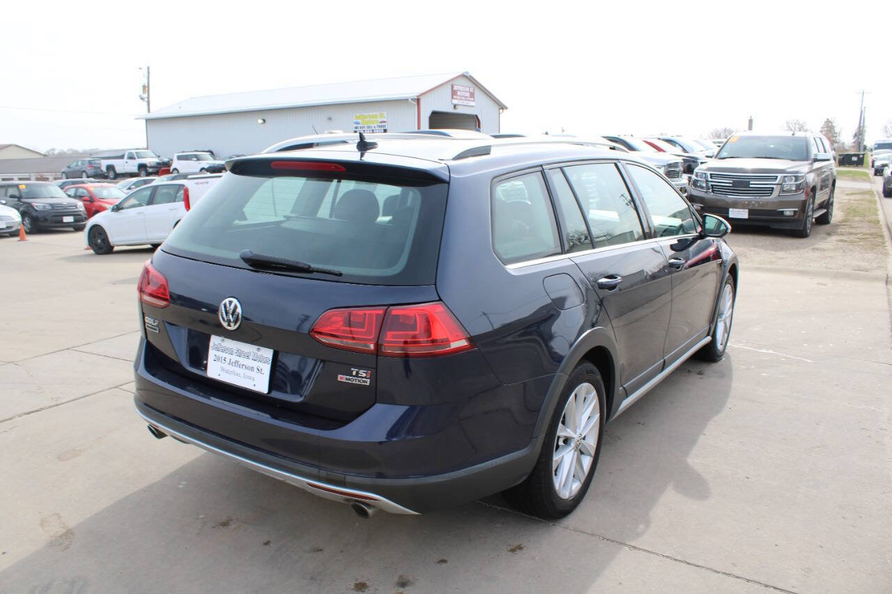 Used 2017 Volkswagen Golf Alltrack S AWD/4WD image 9