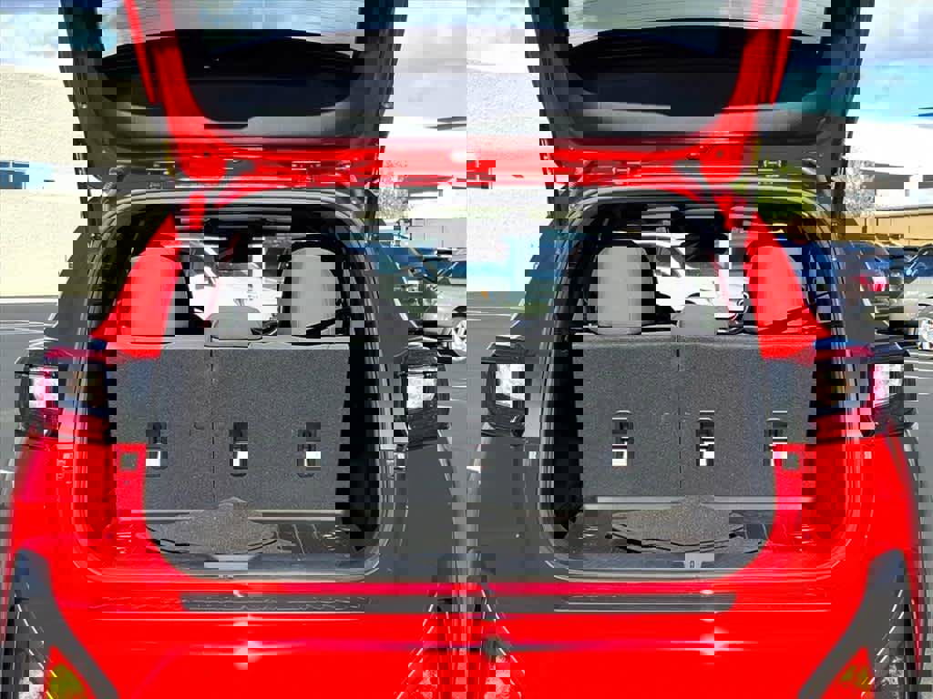 Certified 2025 Subaru Crosstrek 2.0i Premium image 16