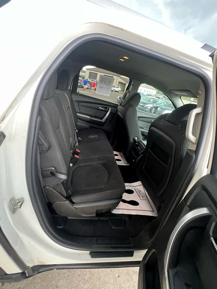 Used 2011 GMC Acadia SLE image 13