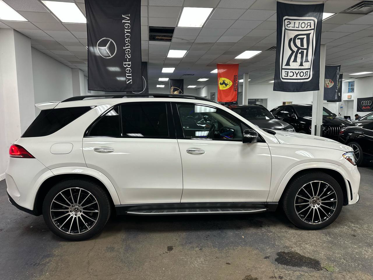 Used 2022 Mercedes-Benz GLE 350 4MATIC w/ Premium Package image 6