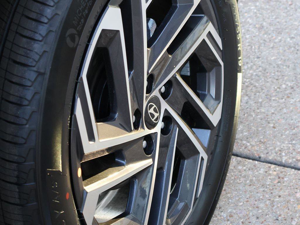 New 2026 Hyundai Tucson Limited w/ Tow & Go Package image 42