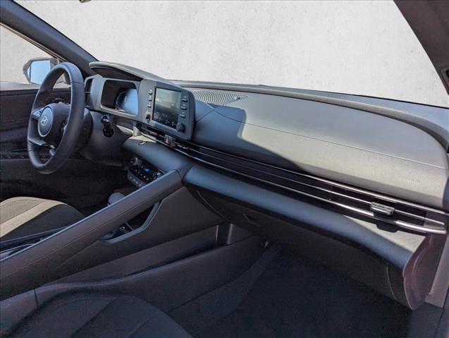 New 2026 Hyundai Elantra SEL Sport FWD image 25