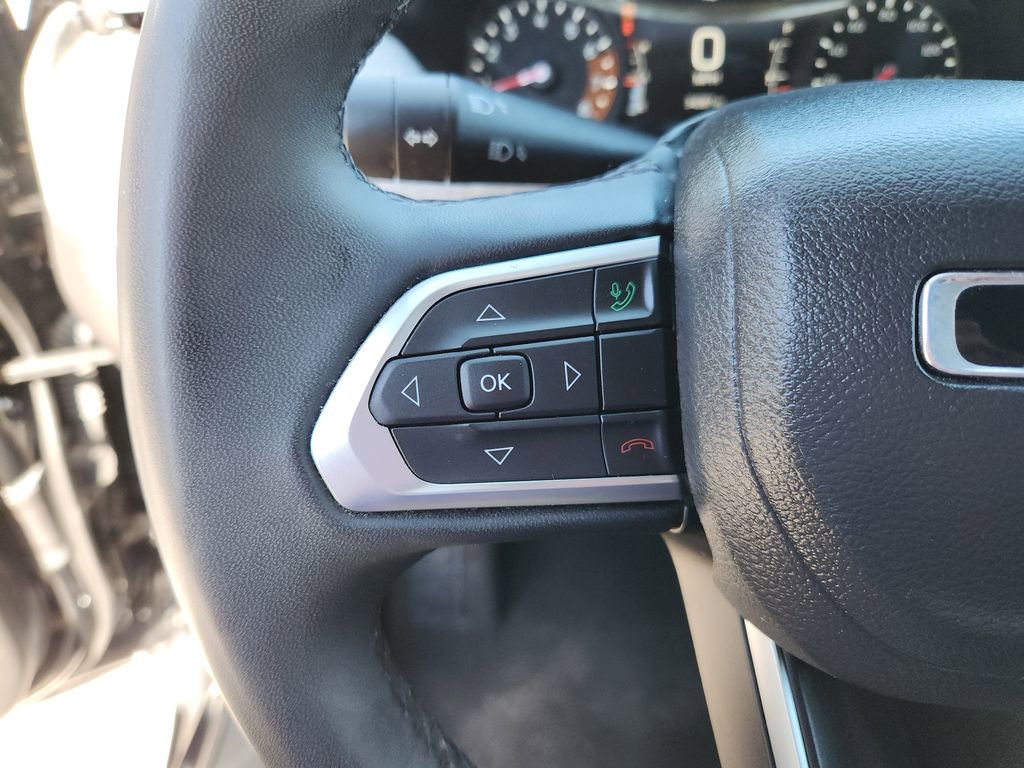 Used 2024 Jeep Compass Latitude image 25