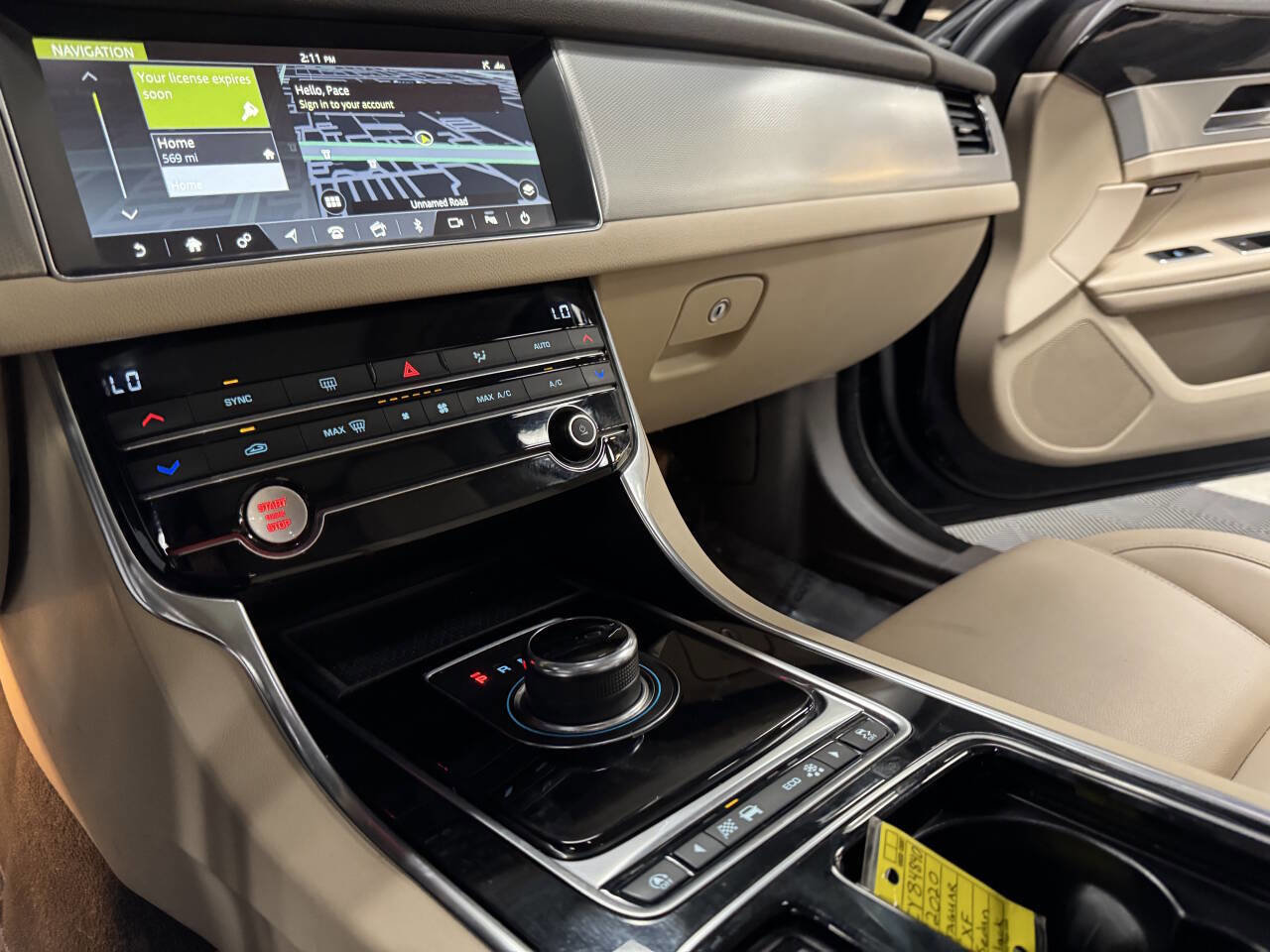 Used 2020 Jaguar XF Premium image 26