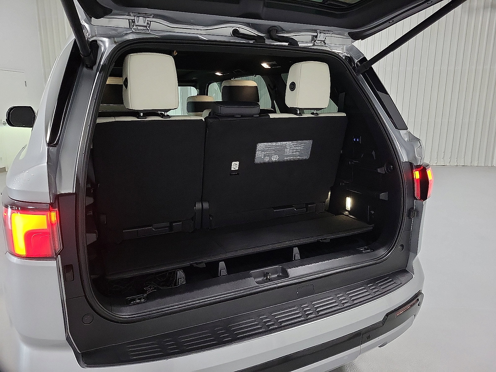 Certified 2023 Toyota Sequoia Capstone AWD/4WD image 19