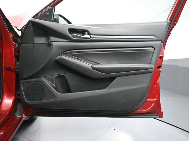 Used 2019 Nissan Altima 2.0 SR FWD image 42