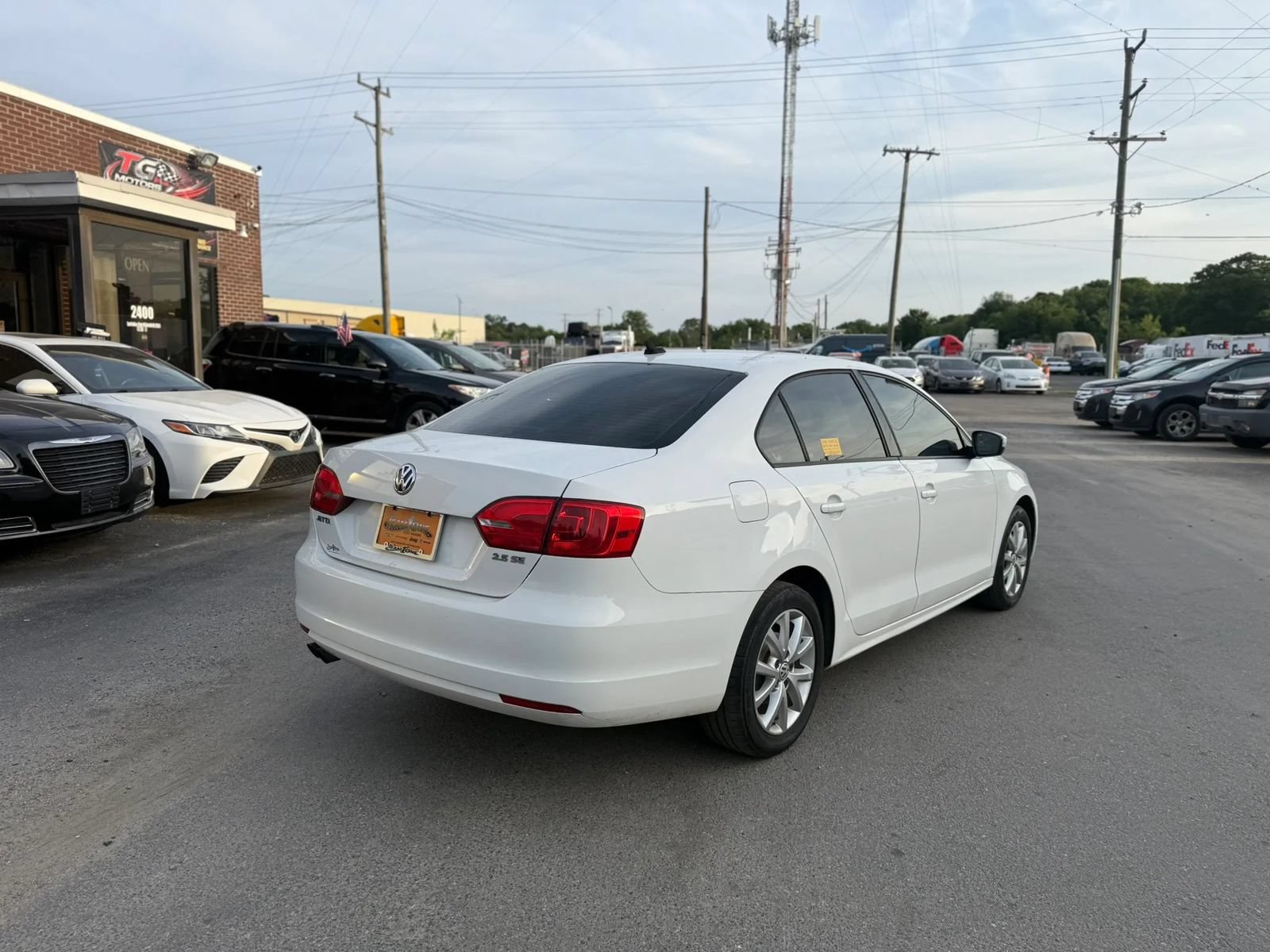 Used 2011 Volkswagen Jetta SE FWD image 3