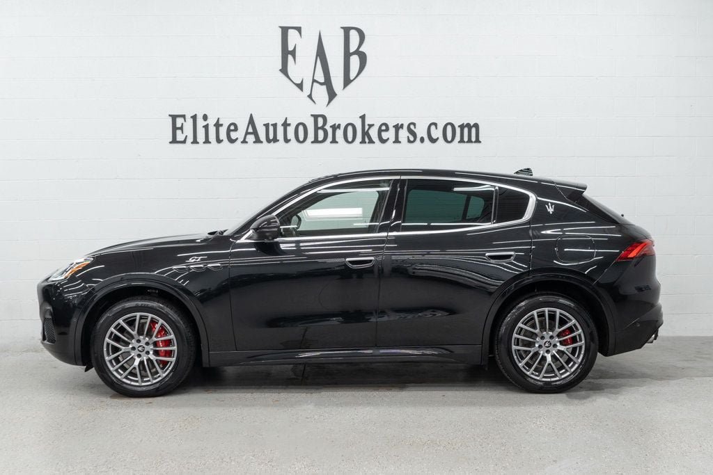 Used 2024 Maserati Grecale GT AWD/4WD image 2