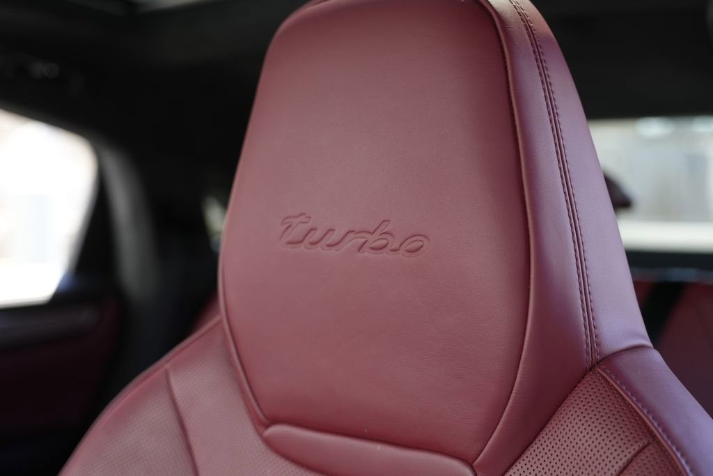 Used 2023 Porsche Cayenne Turbo w/ Premium Package Plus (PI3) image 27