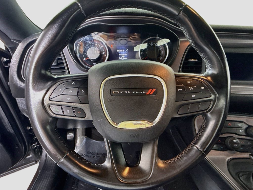 Used 2023 Dodge Challenger SXT RWD image 12